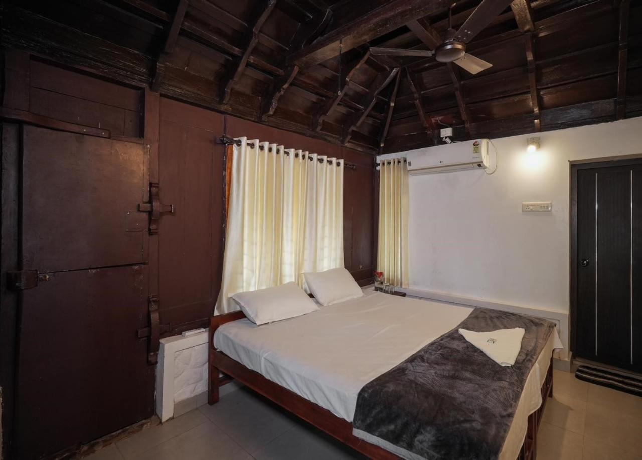 Cocozone Stays Alappuzha Buitenkant foto